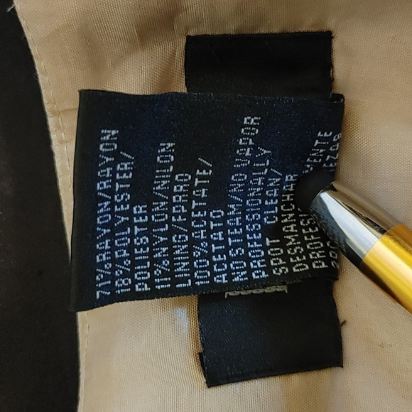 Expo New York Blouse - Picture 6 of 6